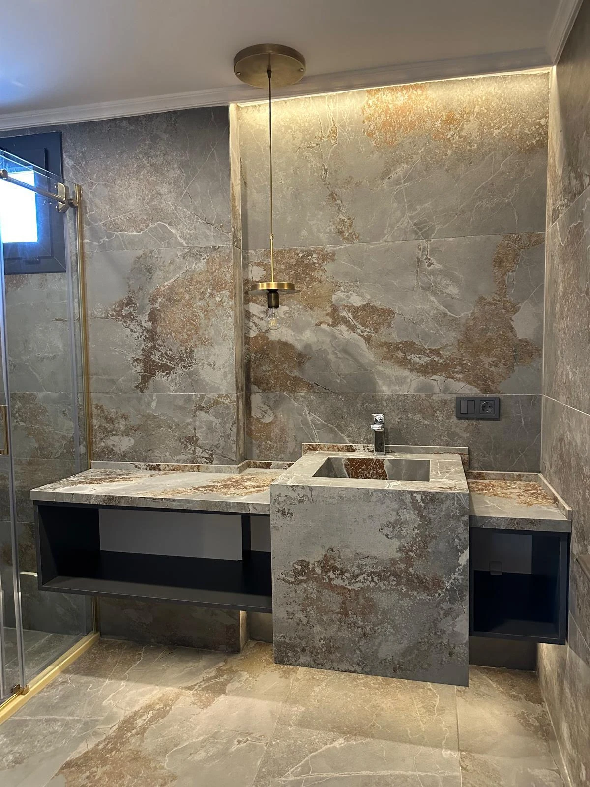 Taş lavabo uygulaması
